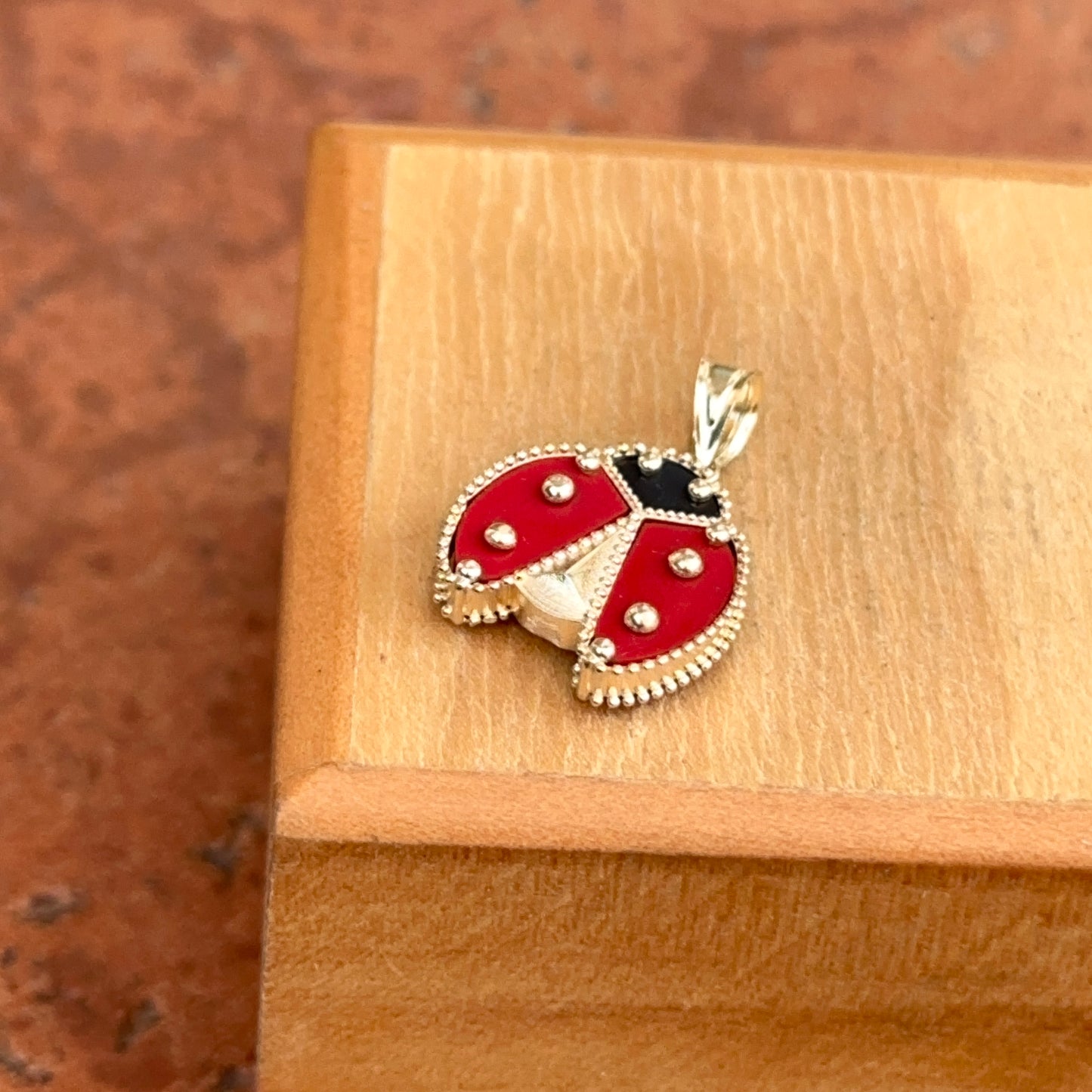 14KT Yellow Gold Red Enamel Ribbed Ladybug Pendant