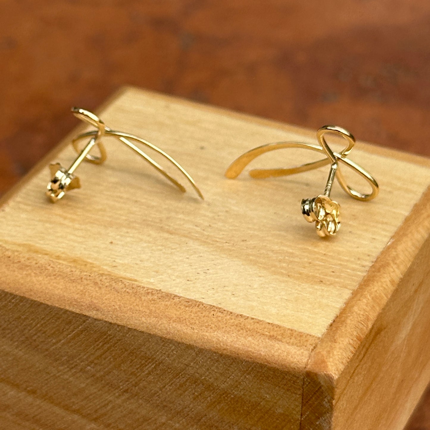 14KT Yellow Gold Bow Stud Earrings