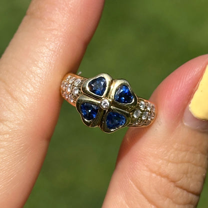 Estate 18KT Yellow Golld Blue Sapphire + Diamond Clover Ring