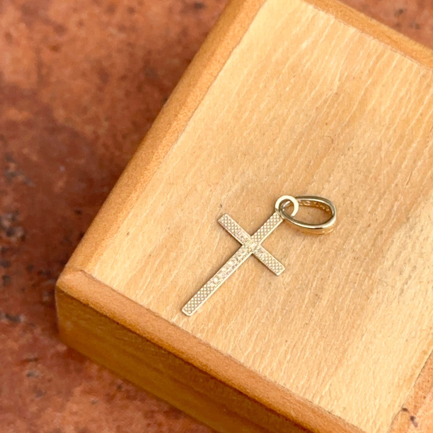 14KT Yellow Gold Shiny Polished Cross Pendant Small