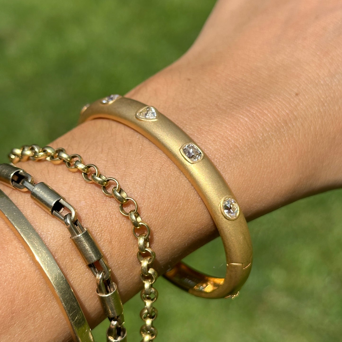 Estate 18KT Yellow Gold Multi-Shape Diamond Bezel Matte Bangle Bracelet
