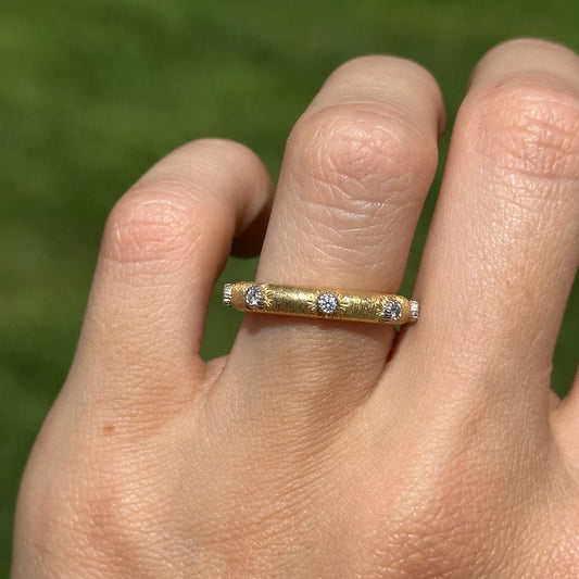 Estate 18KT Yellow Gold Bezel Diamond Textured Matte Band Ring