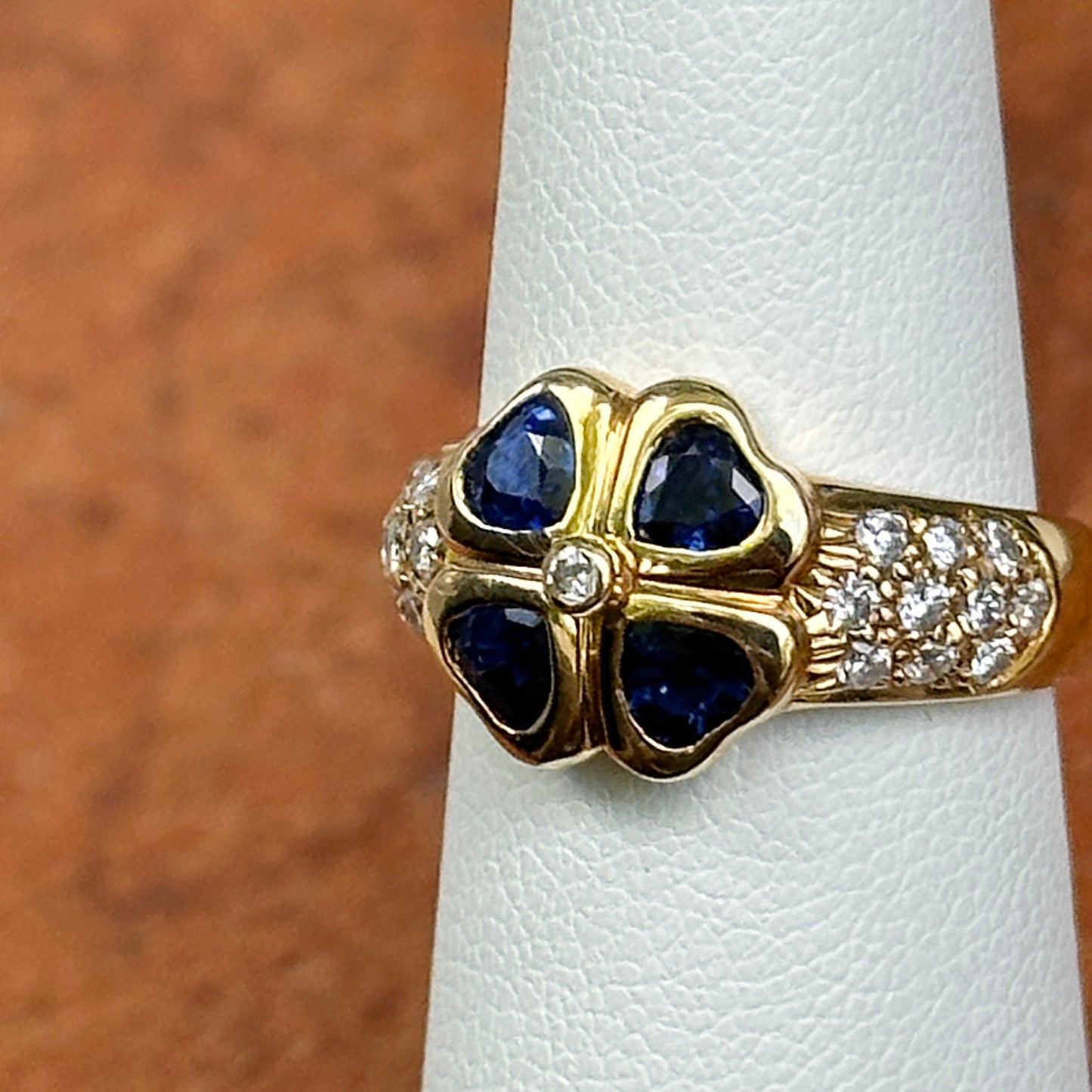 Estate 18KT Yellow Golld Blue Sapphire + Diamond Clover Ring