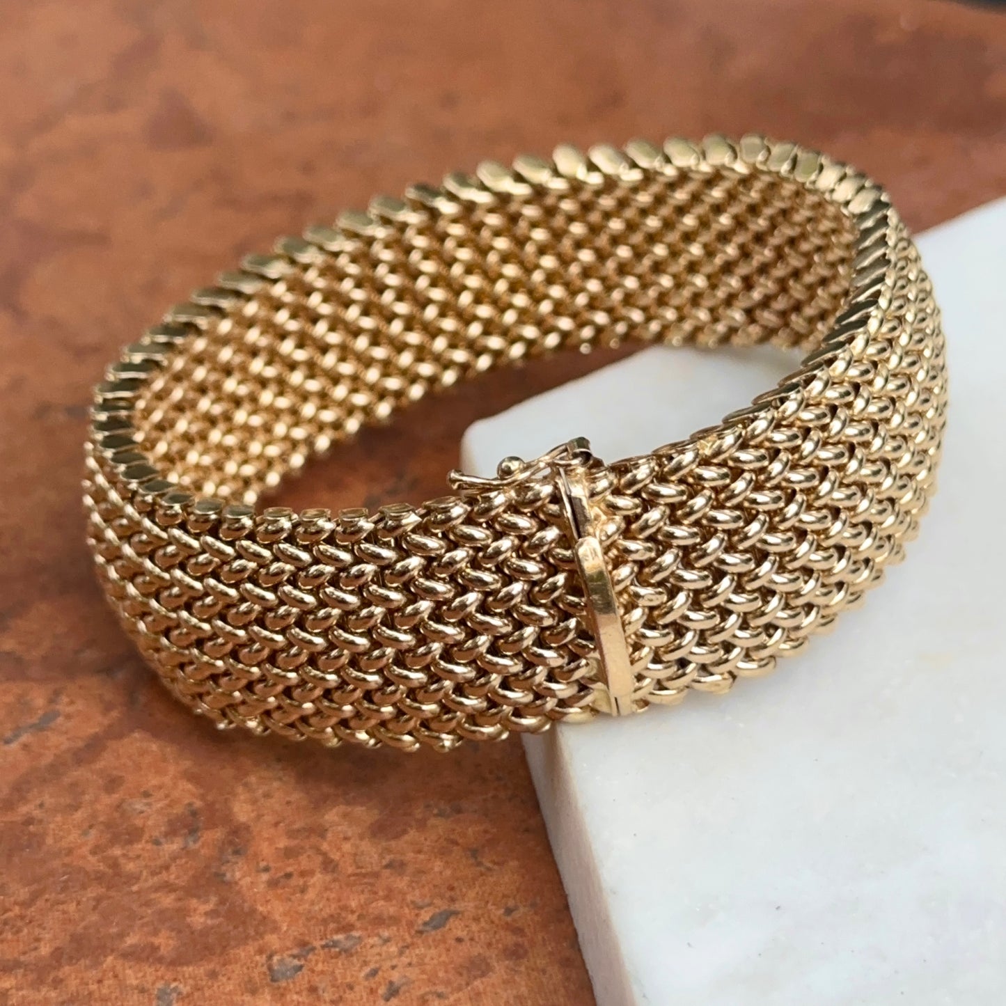 Estate 14KT Yellow Gold Heavy Wide Mesh Link Soft Bangle Bracelet 22mm