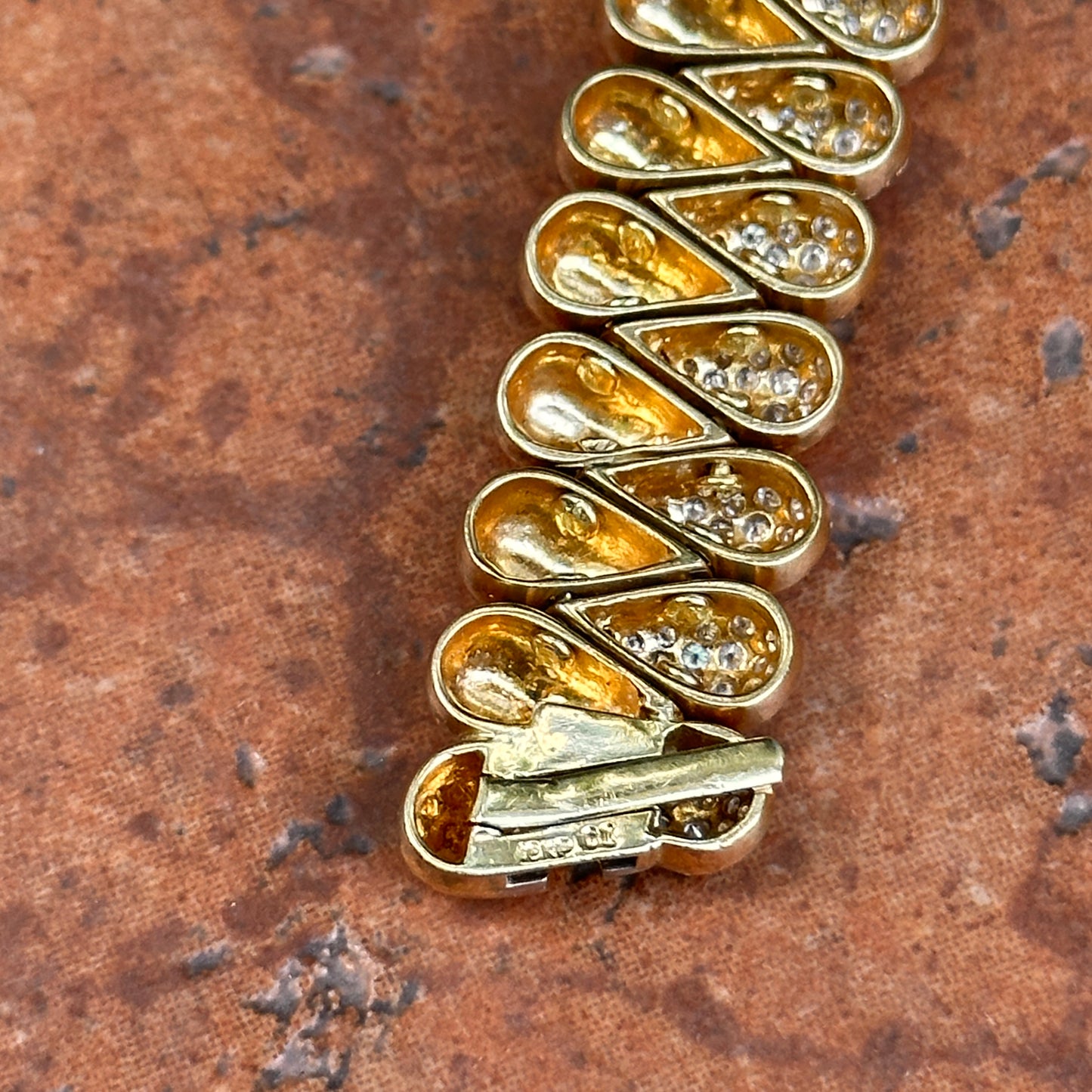 Estate 18KT Yellow Gold 4 CT Diamond Teardrop Flexible Links Bracelet