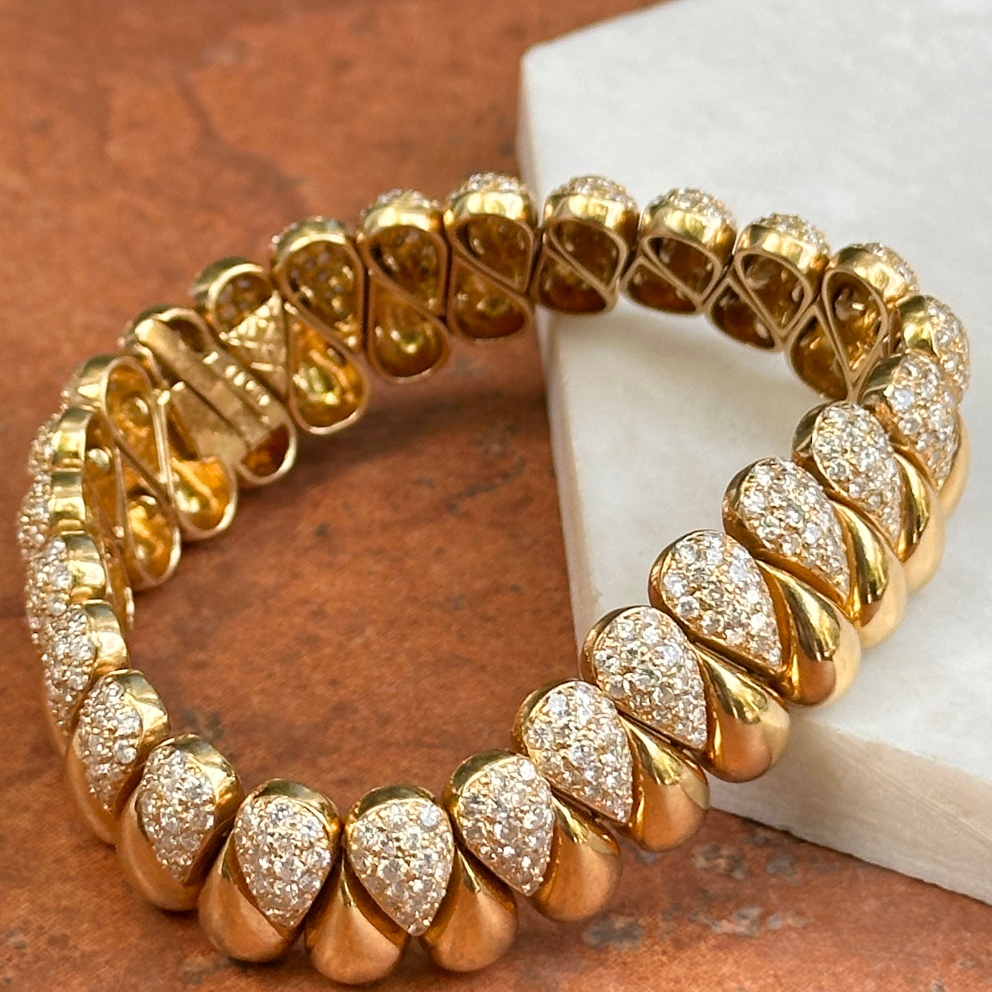 Estate 18KT Yellow Gold 4 CT Diamond Teardrop Flexible Links Bracelet