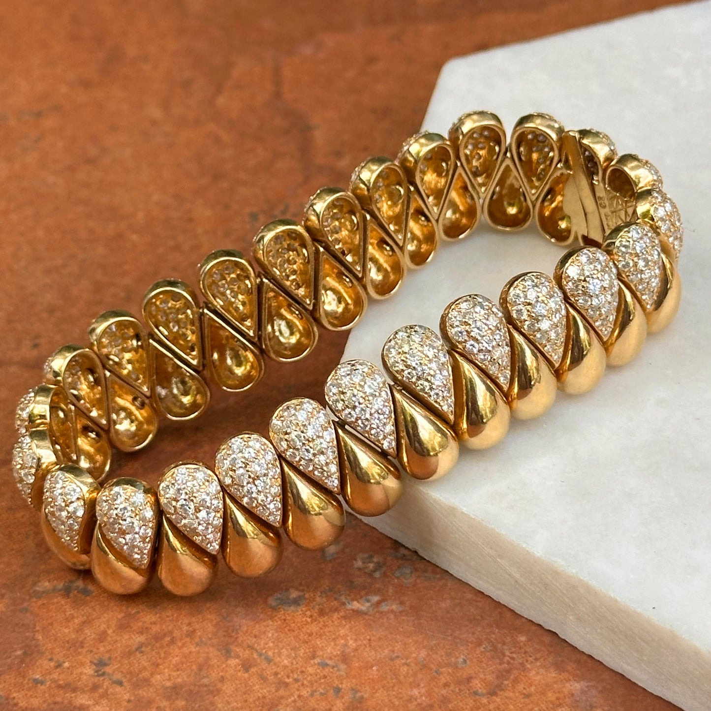 Estate 18KT Yellow Gold 4 CT Diamond Teardrop Flexible Links Bracelet
