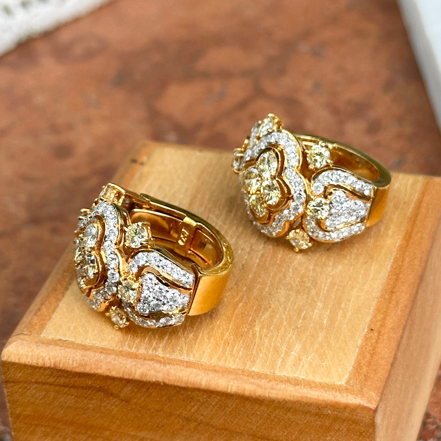 Estate 18KT Yellow Gold White + Yellow Diamond Huggie Hoop Earrings