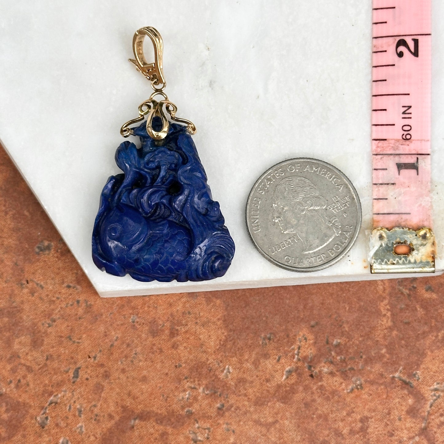 Estate 14KT Yellow Gold Carved Blue Lapis Fish Pendant Enhancer
