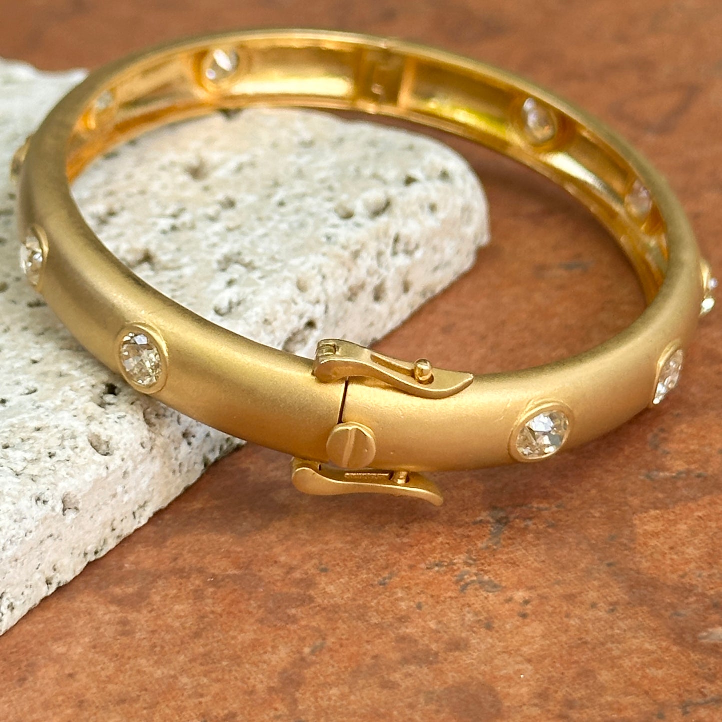 Estate 18KT Yellow Gold Multi-Shape Diamond Bezel Matte Bangle Bracelet