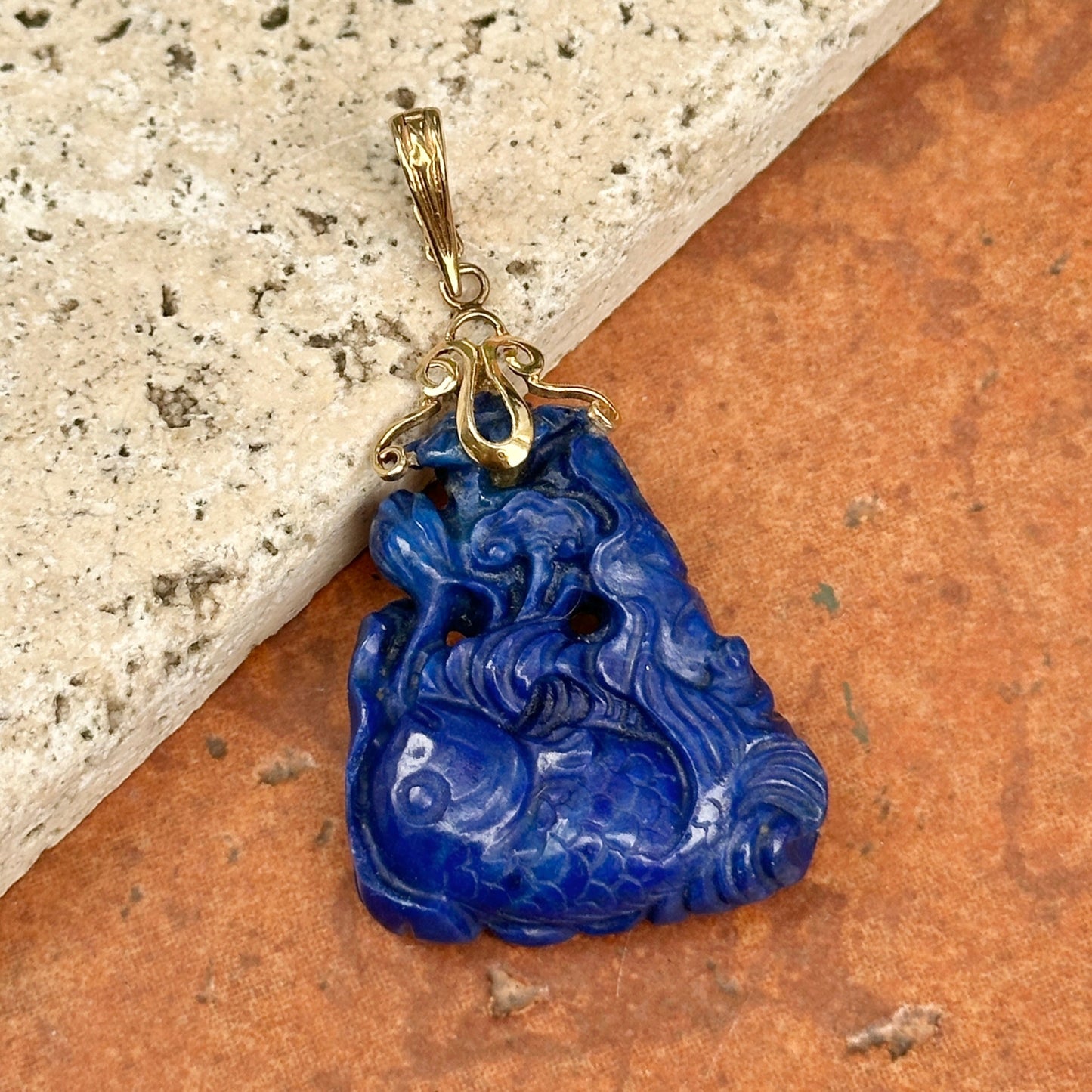 Estate 14KT Yellow Gold Carved Blue Lapis Fish Pendant Enhancer
