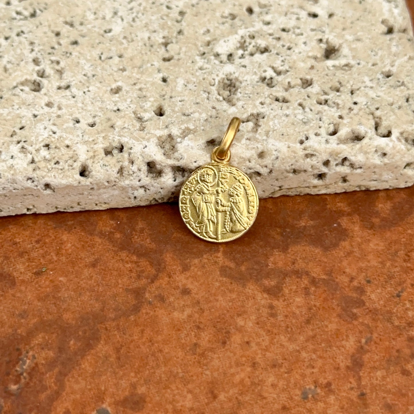 14KT Yellow Gold Italian Zecchino Coin Matte Medal Pendant Charm 12mm