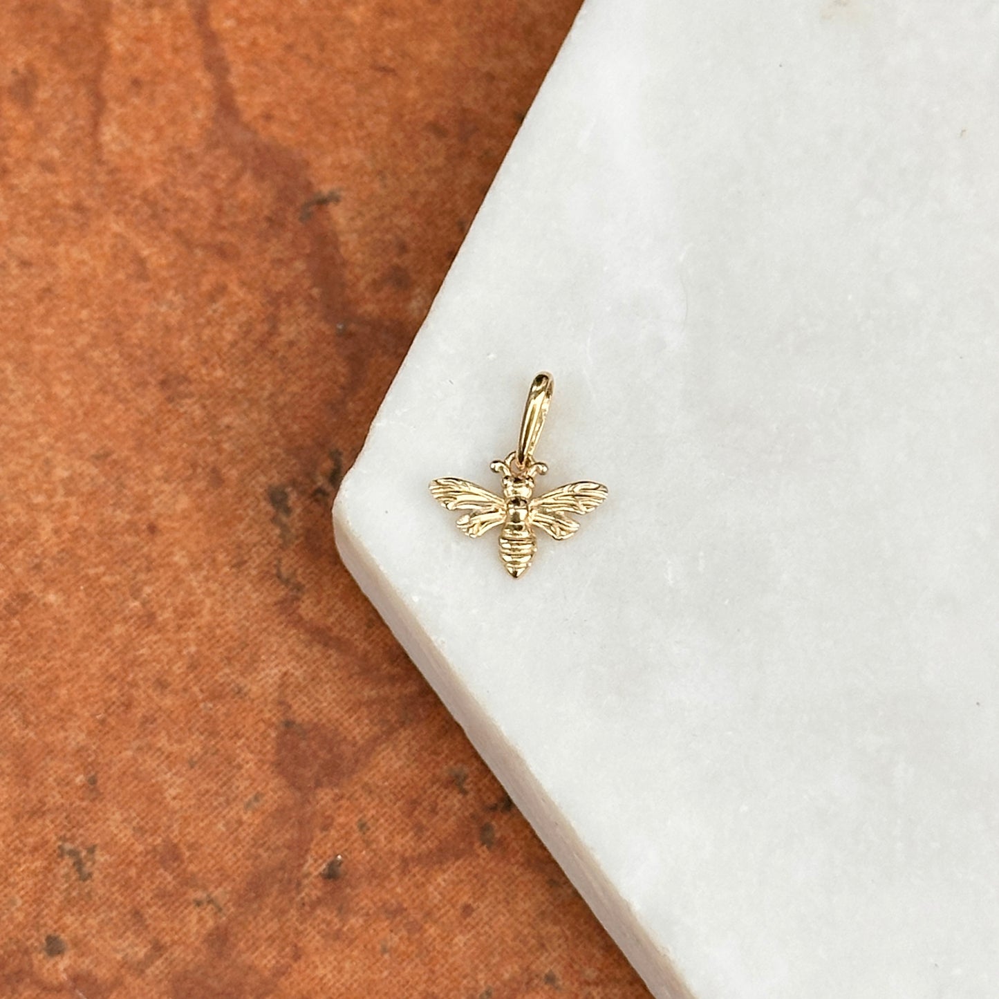 14KT Yellow Gold Honey Bee Detailed Small Pendant Charm - LSJ
