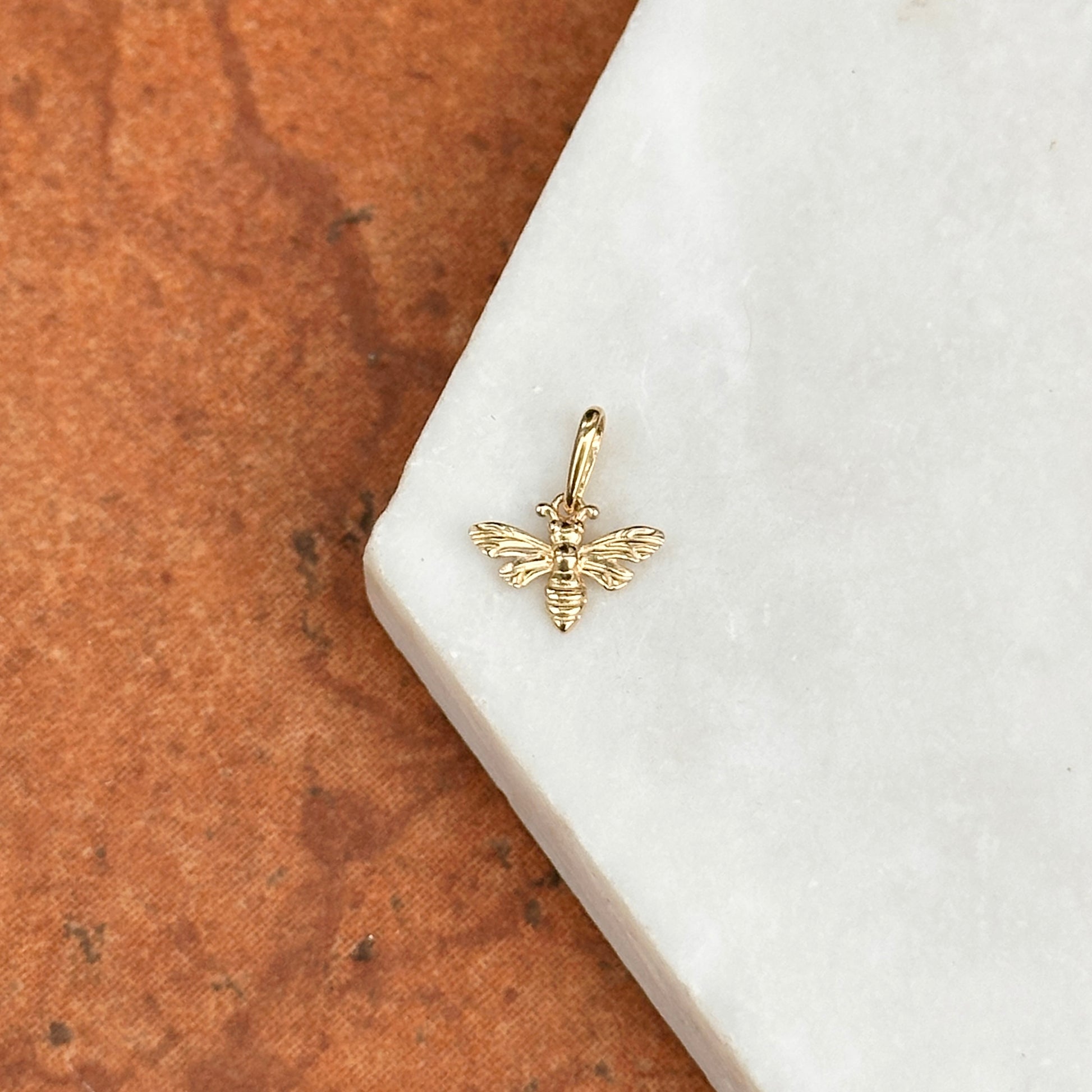 14KT Yellow Gold Honey Bee Detailed Small Pendant Charm - LSJ