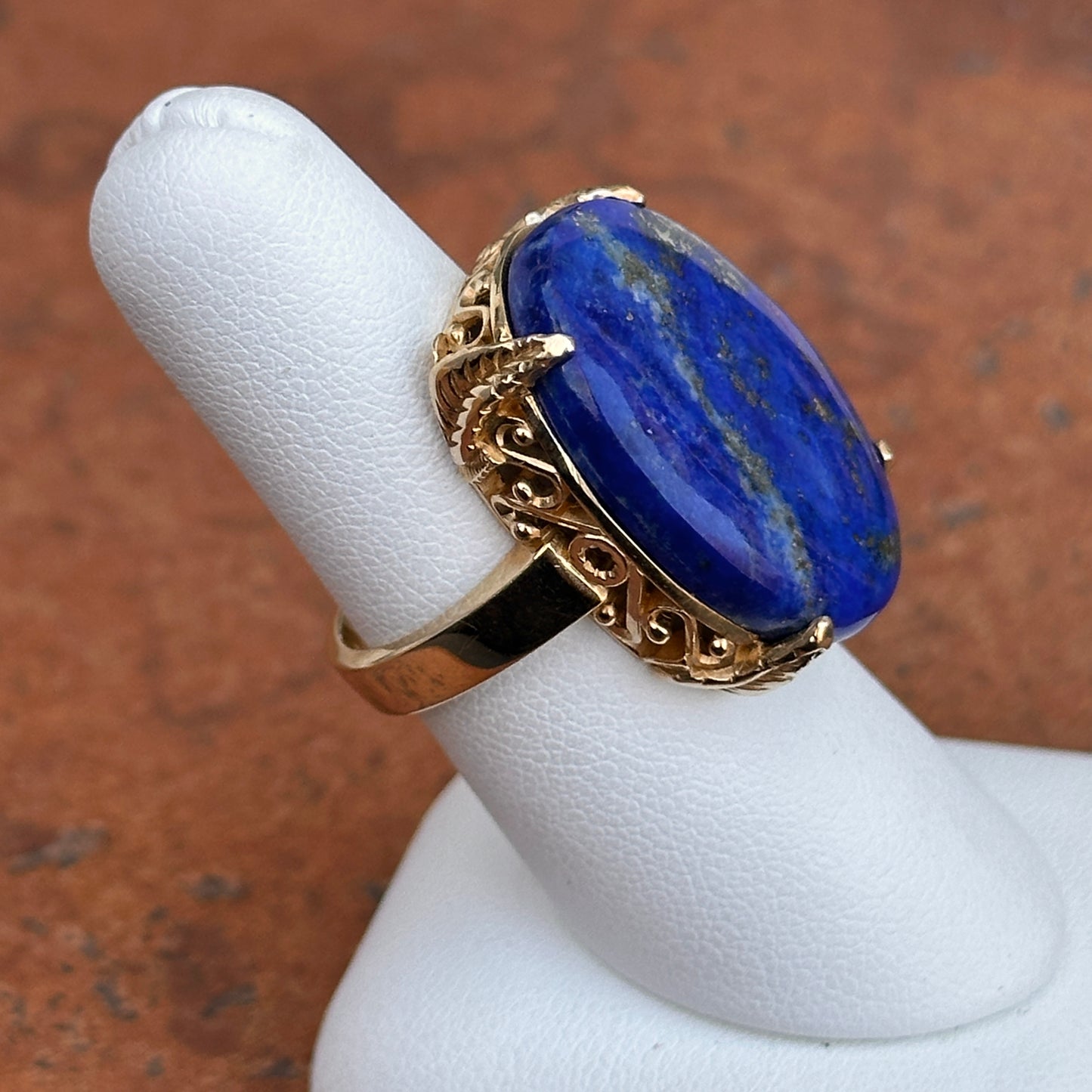 Estate 14KT Yellow Gold Large Oval Lapis Filigree Ring