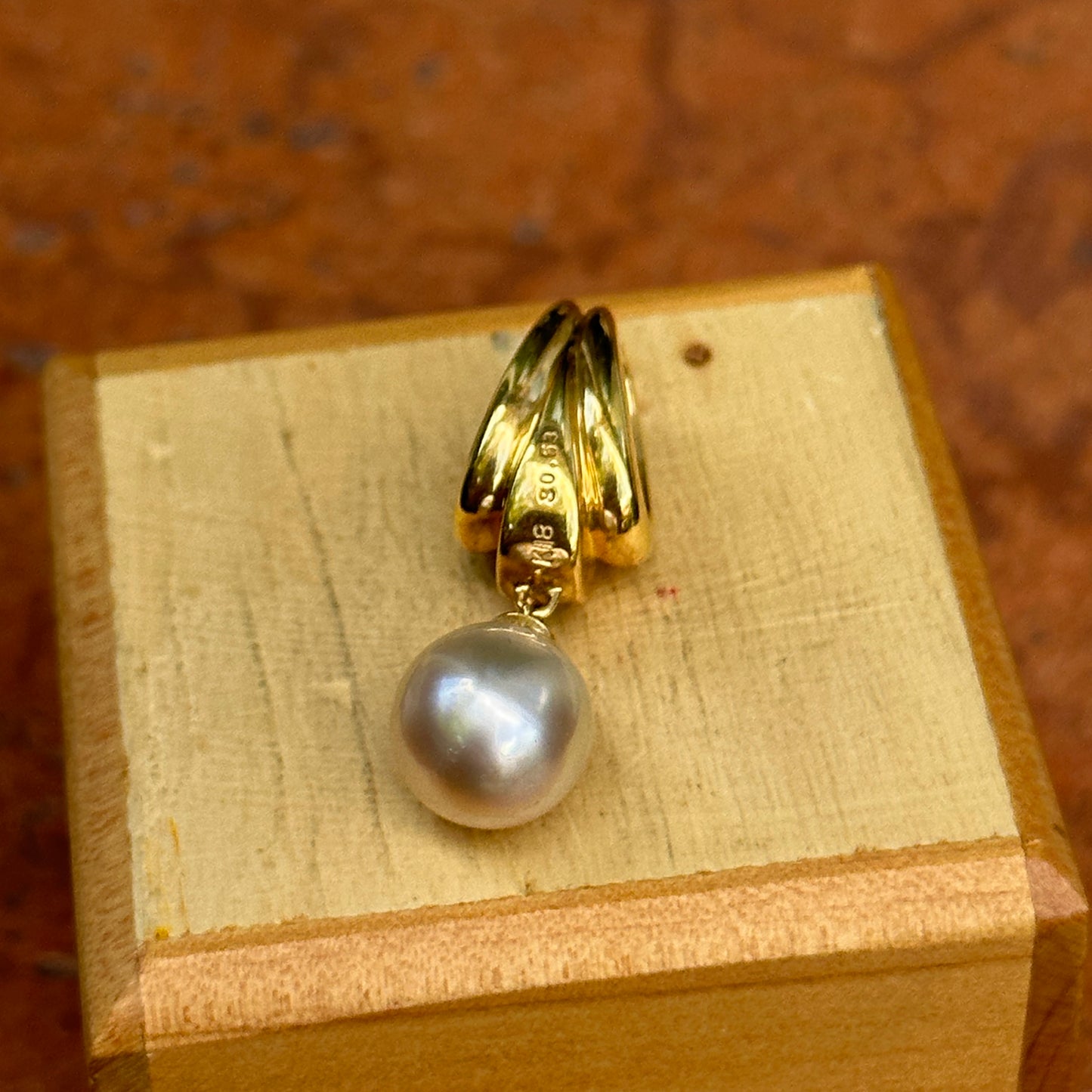 Estate 18KT Yellow Gold Champagne Pearl + Yellow Ombre Sapphire Pendant