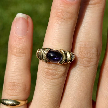 Estate 14KT Yellow Gold Ribbed Purple Oval Iolite Ring