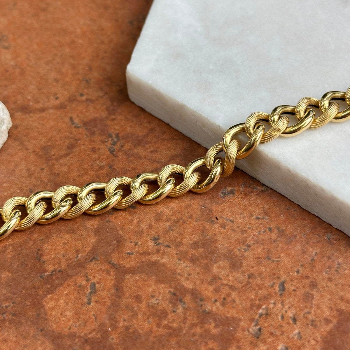 Estate 14KT Yellow Gold Round Chain Link Blue Lapis Toggle Bracelet 7.5”