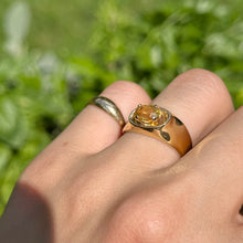 Load image into Gallery viewer, Estate 14KT Yellow Gold Oval Citrine Concave Ring