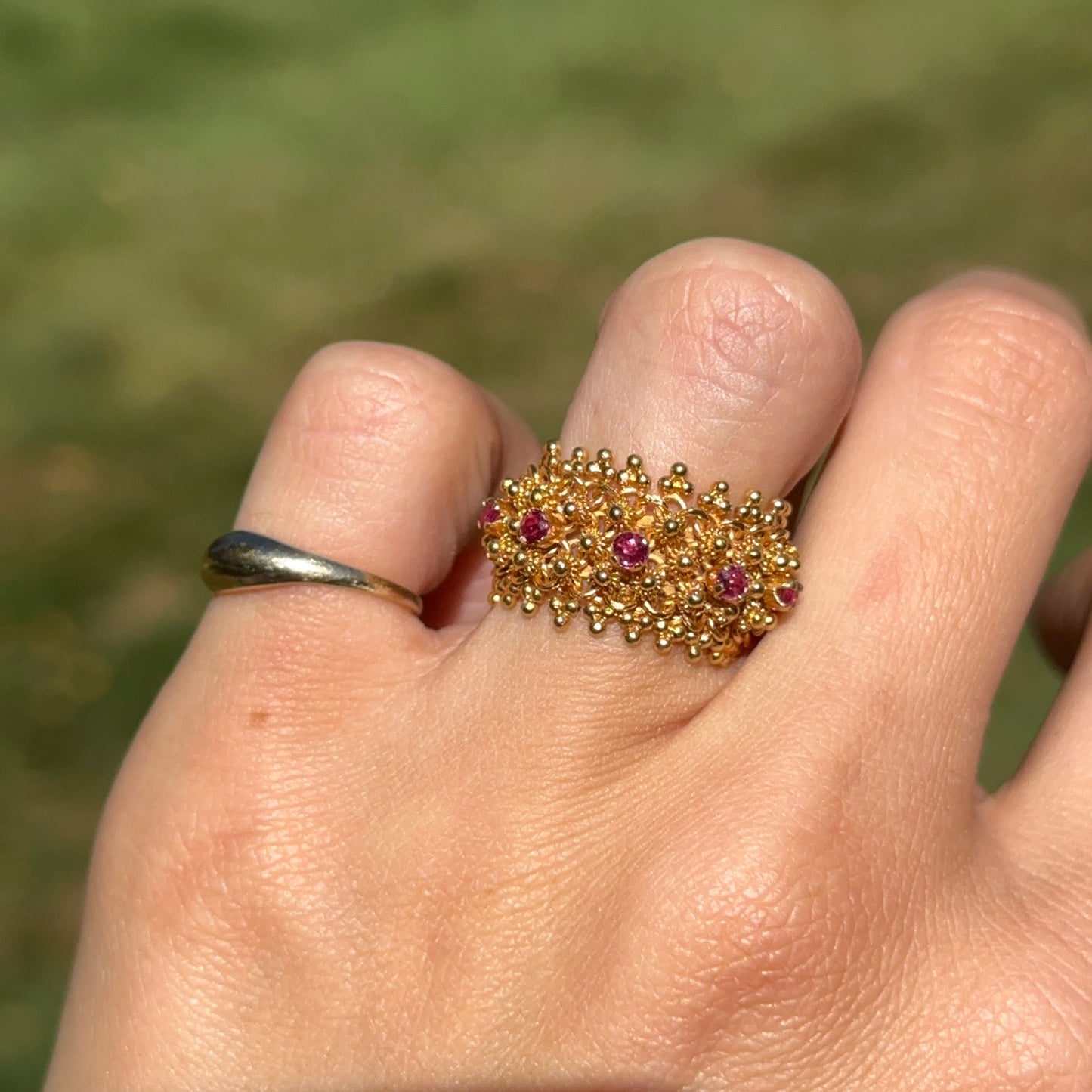 Estate 14KT Yellow Gold Byzantine Ruby Stretch Band Ring