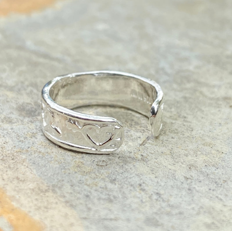 Sterling Silver Heart + Arrow Design Toe Ring