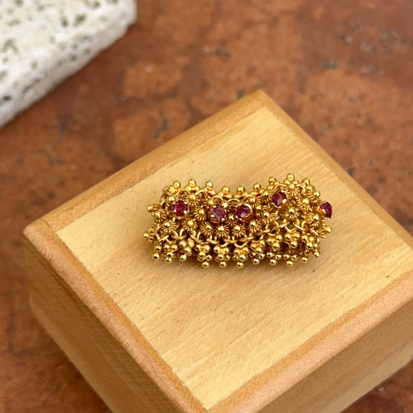 Estate 14KT Yellow Gold Byzantine Ruby Stretch Band Ring