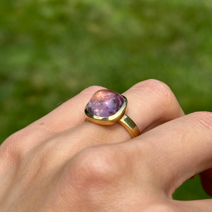 Estate 18KT Yellow Gold Bezel Cushion-Cut Pink Tourmaline Ring