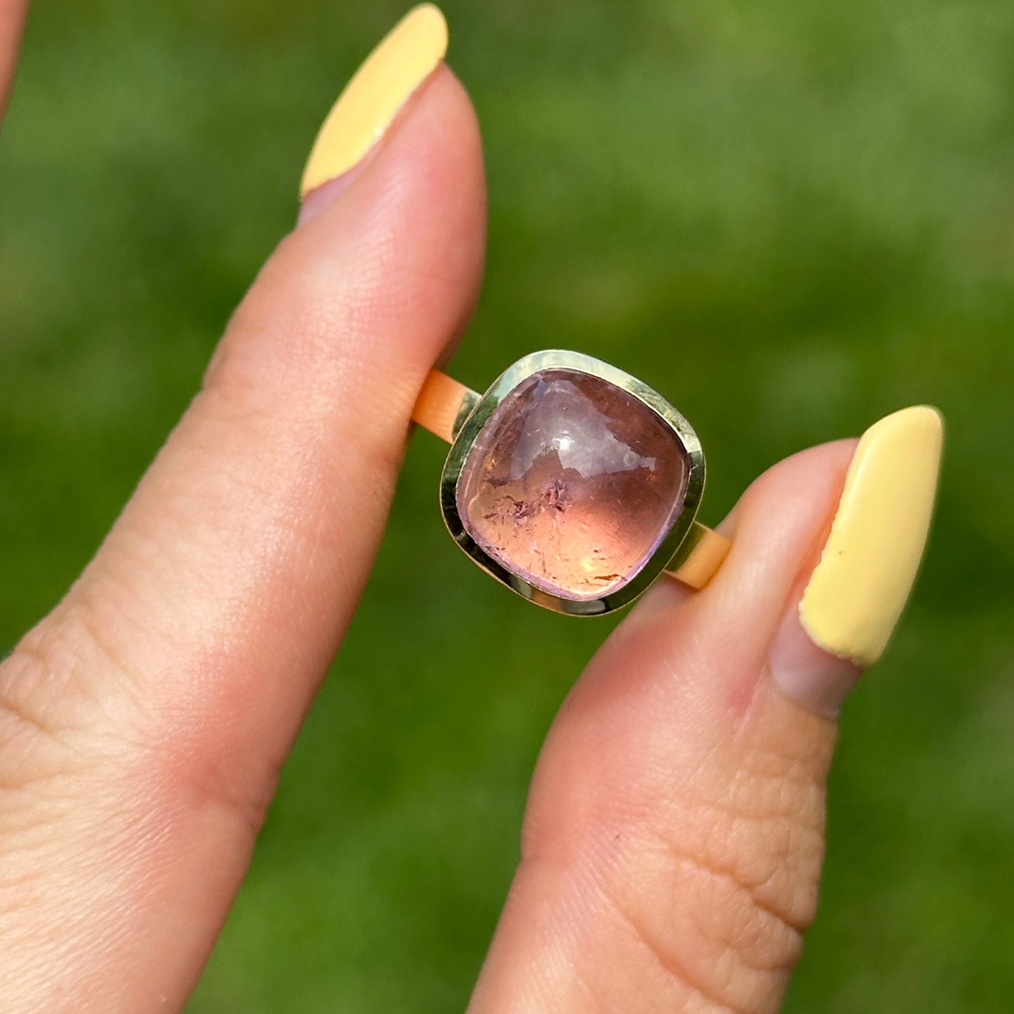 Estate 18KT Yellow Gold Bezel Cushion-Cut Pink Tourmaline Ring