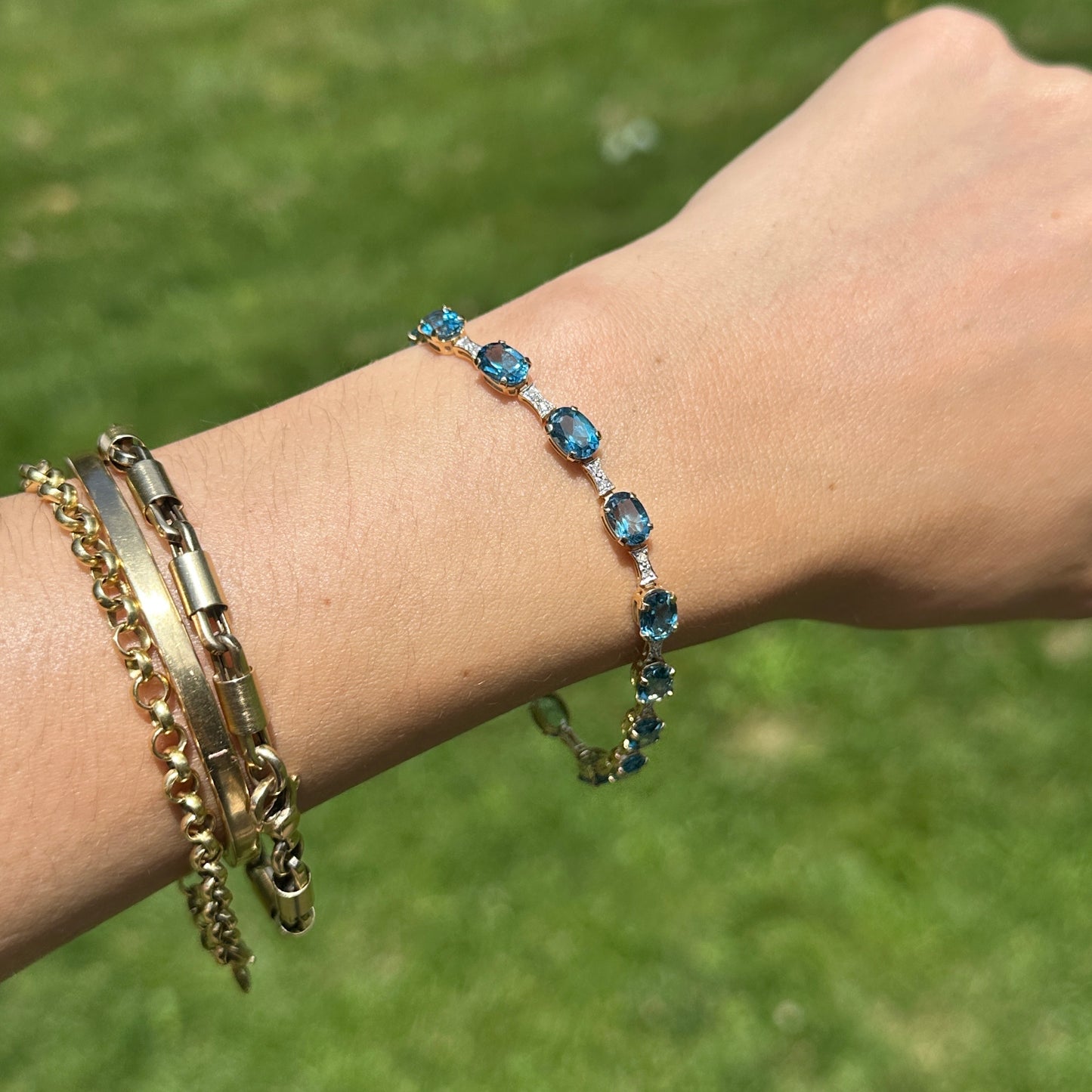 Estate 14KT Yellow Gold Round Diamond + Oval Blue Topaz Link Tennis Bracelet