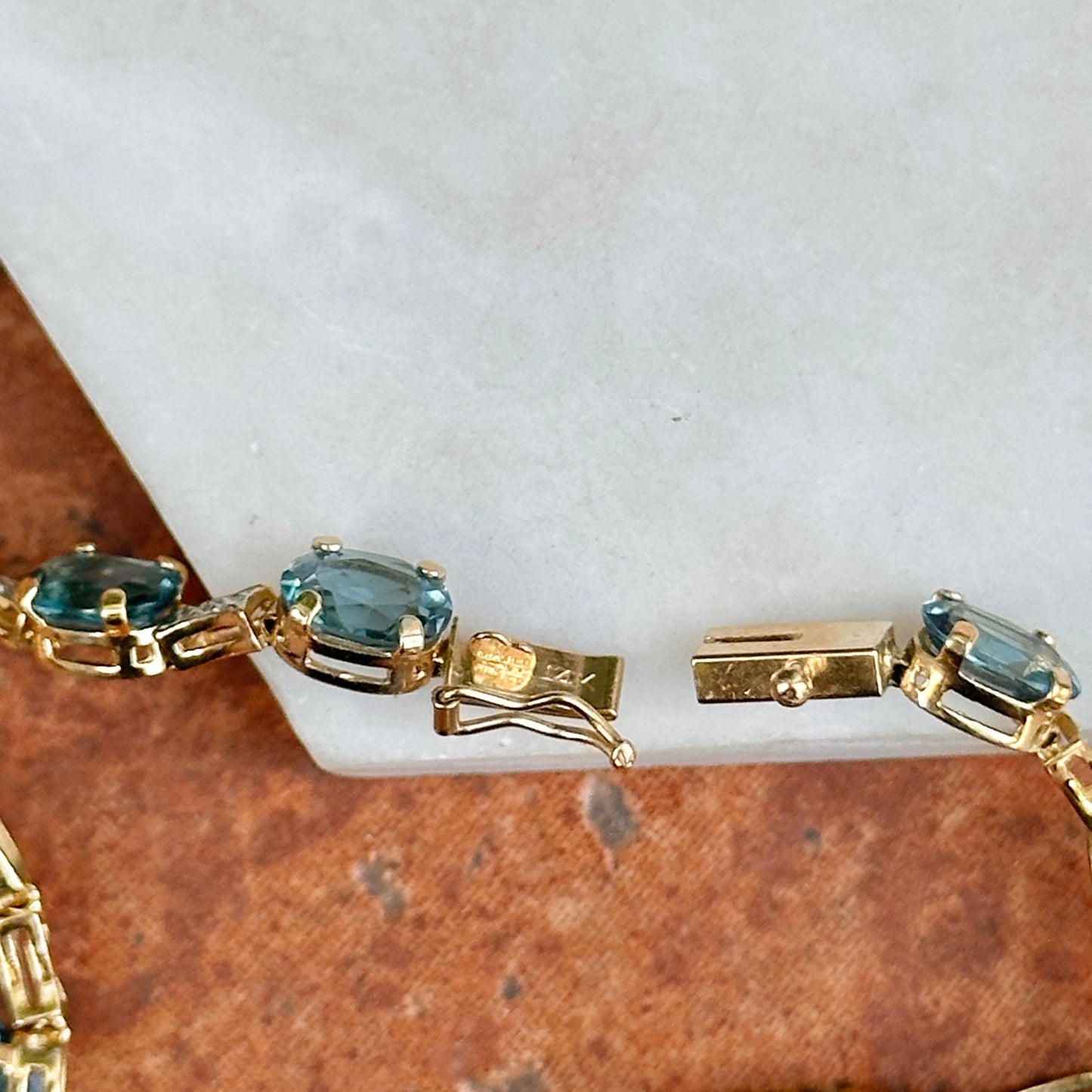 Estate 14KT Yellow Gold Round Diamond + Oval Blue Topaz Link Tennis Bracelet