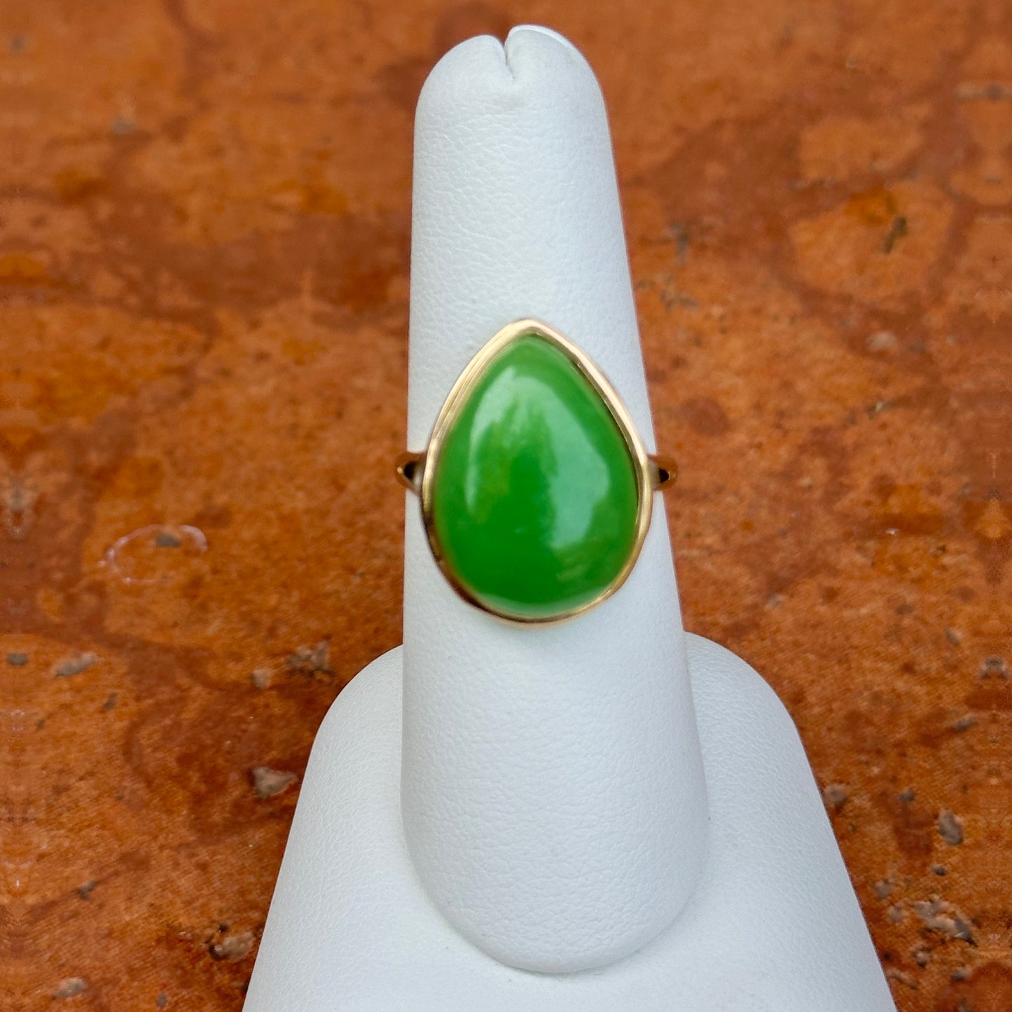 Estate 14KT Yellow Gold Bezel Pear Jade Ring