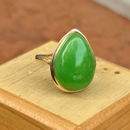 Estate 14KT Yellow Gold Bezel Pear Jade Ring