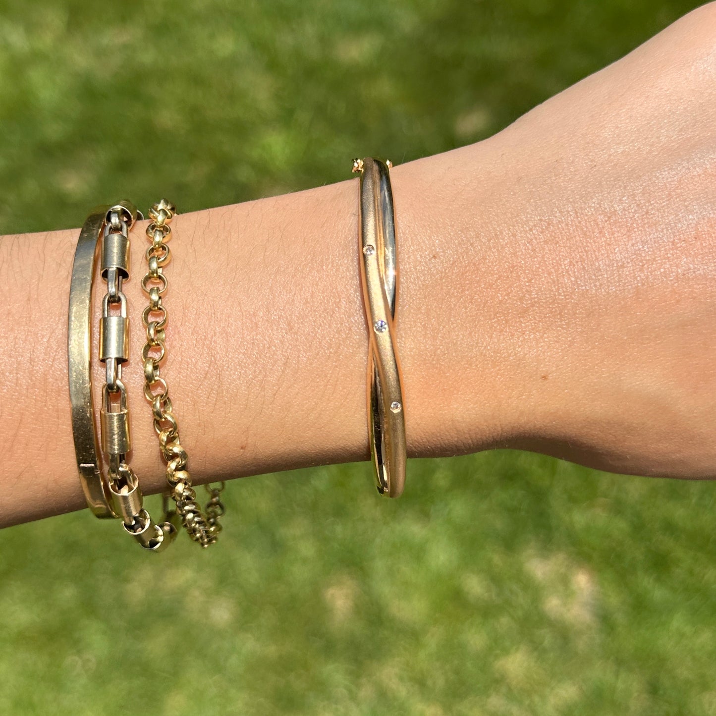 Estate 14KT Yellow Gold Gypsy Diamond Matte & Shiny Bangle Bracelet