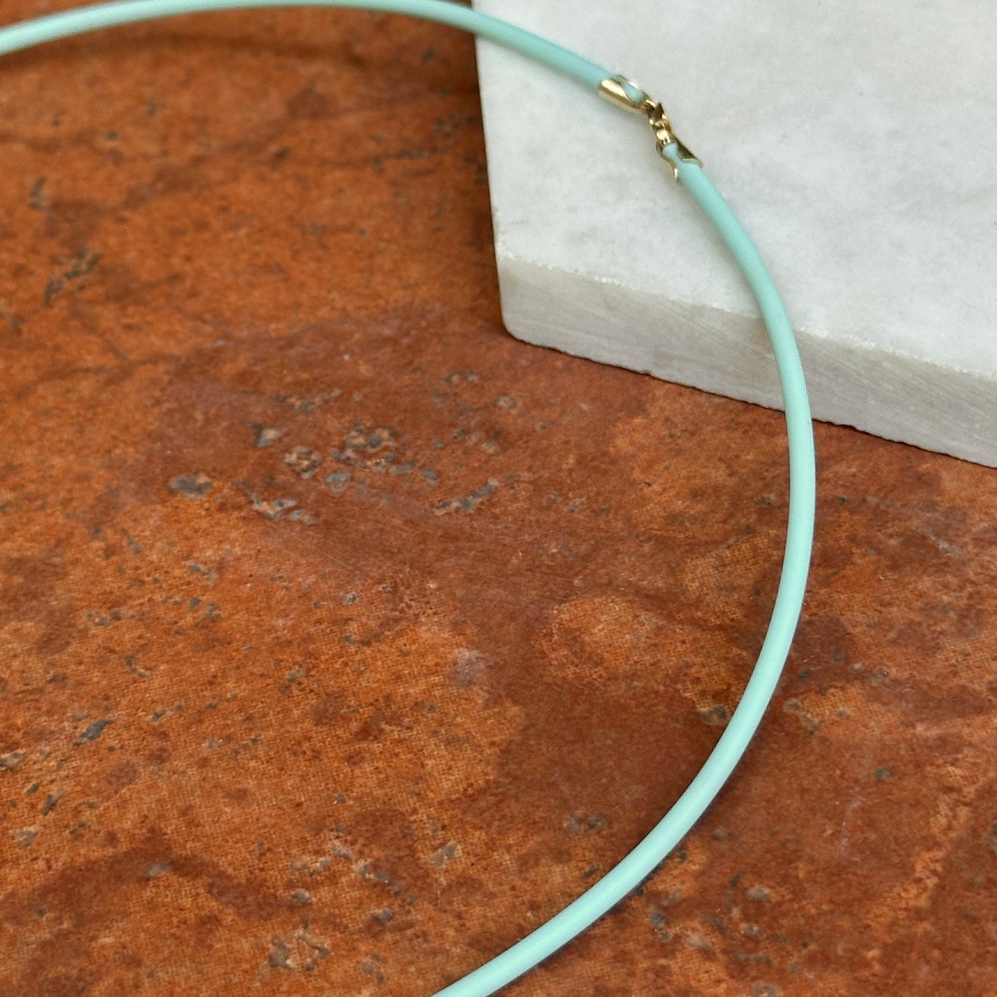 Estate 14KT Yellow Gold 2mm Turquoise Blue Rubber Necklace 16"