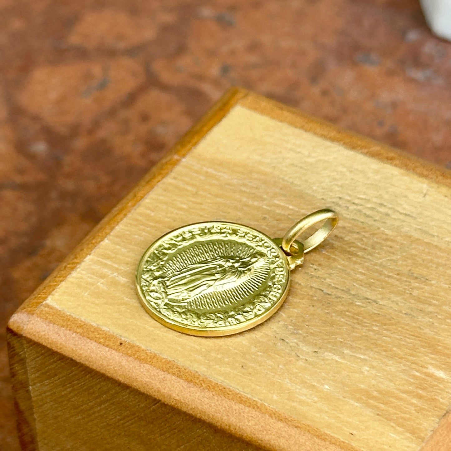 14KT Yellow Gold Our Lady of Guadalupe Round Matte Medal Pendant 16mm