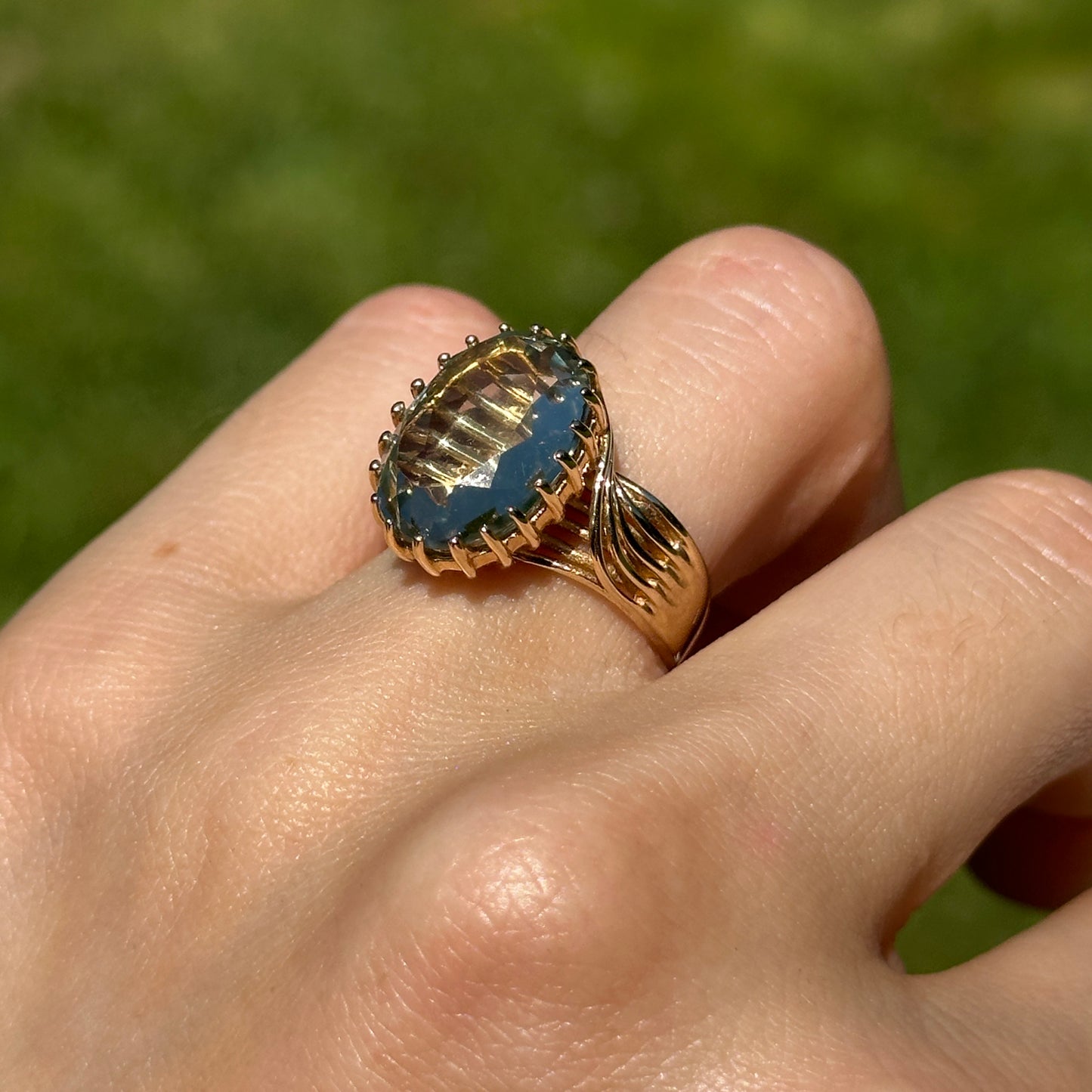 Estate 10KT Yellow Gold Green Amethyst Filigree Ring