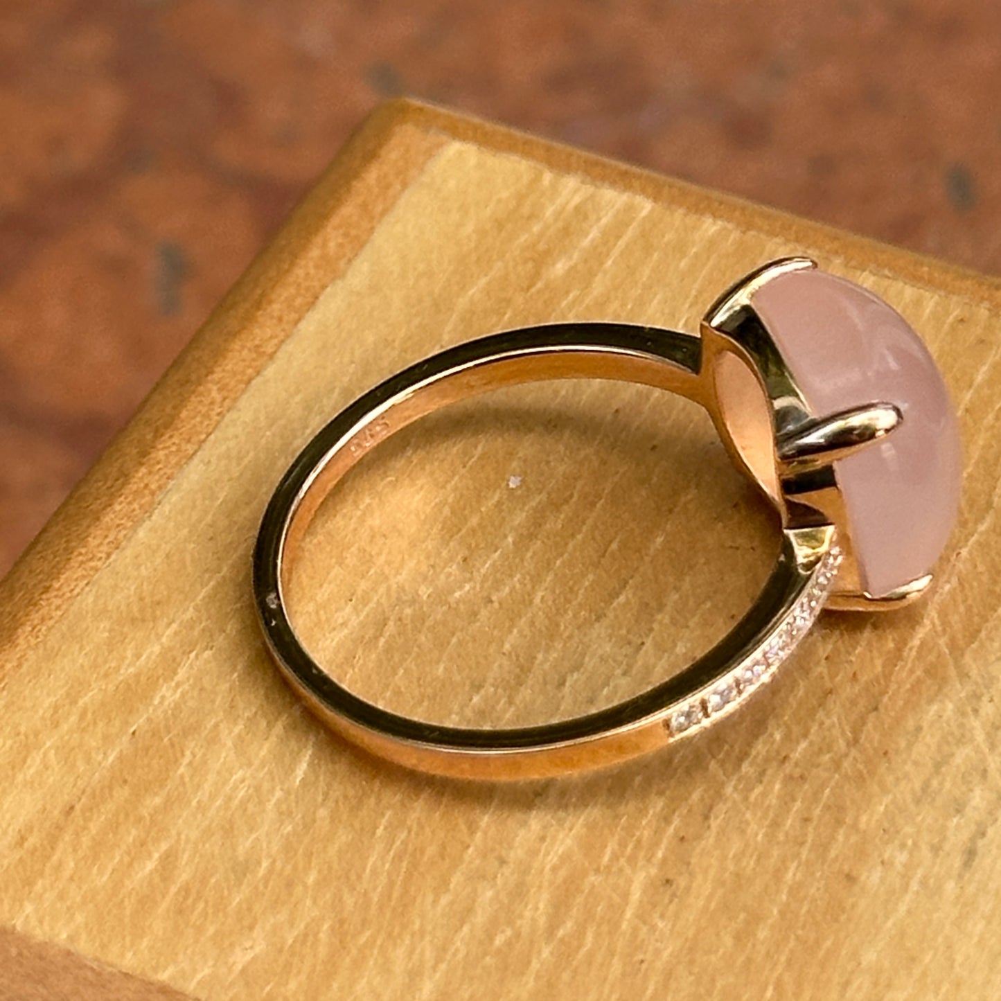 Estate 14KT Yellow Gold Cabochon Rose Quartz + Diamond Accent Ring