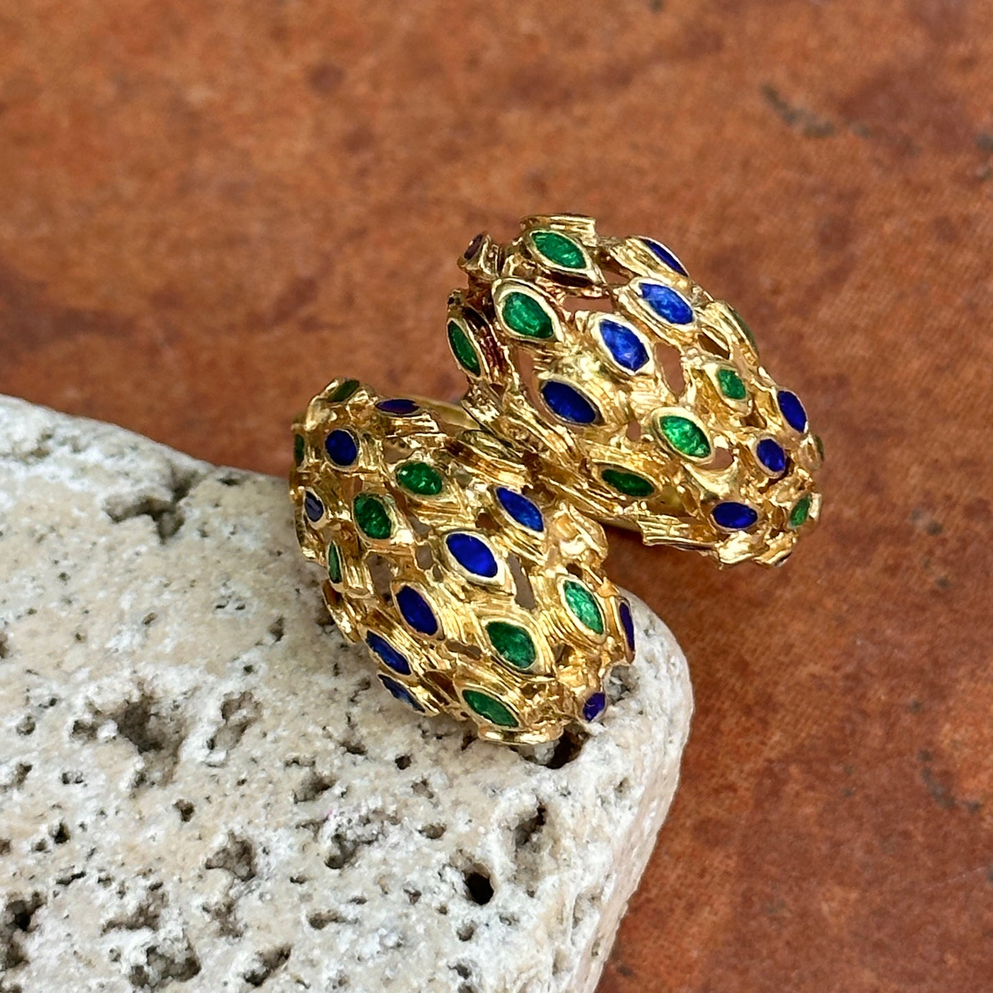 Estate Mid Century 14KT Yellow Gold Blue + Green Enamel Filigree Bypass Ring