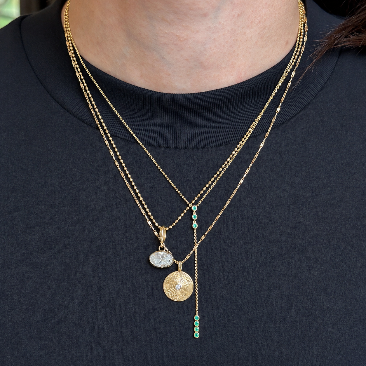Estate 14KT Yellow Gold Bezel Emerald Lariat Necklace