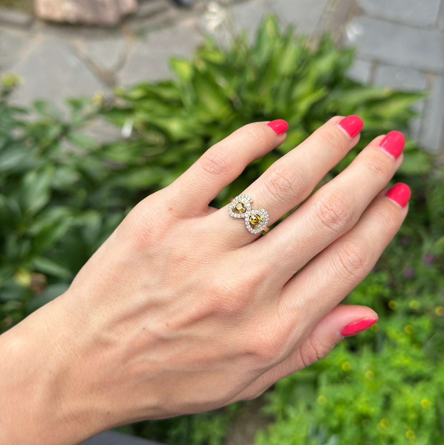 14K Yellow Gold Round Yellow + White Diamond Ring Size 6