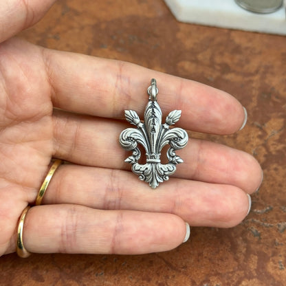 Sterling Silver Antiqued Finish Fleur de Lis 2D Pendant 35mm