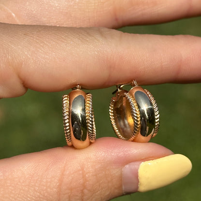 Estate 14KT Yellow Gold Ridged Huggie Hoop Earrings 17mm - LSJ