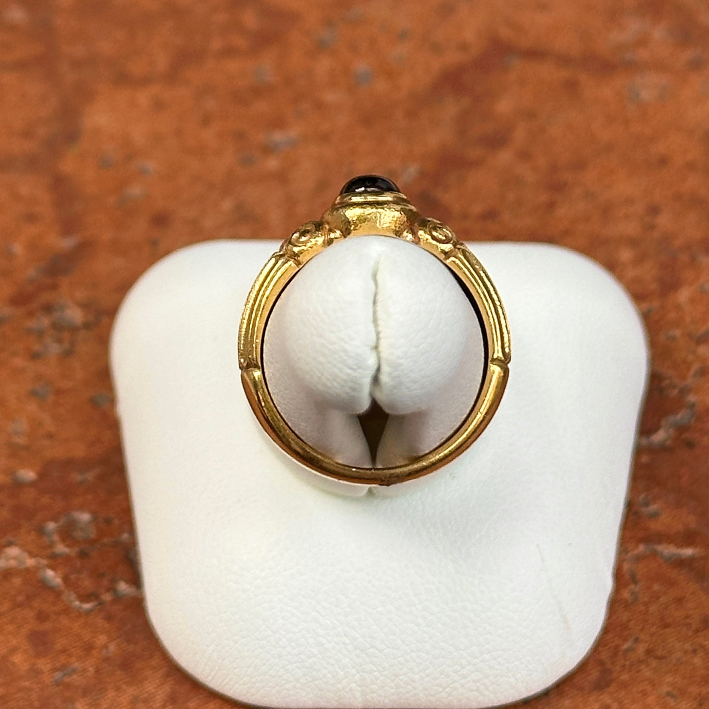 Estate 18KT Yellow Gold Oval Rhodolite Garnet Etruscan Ring