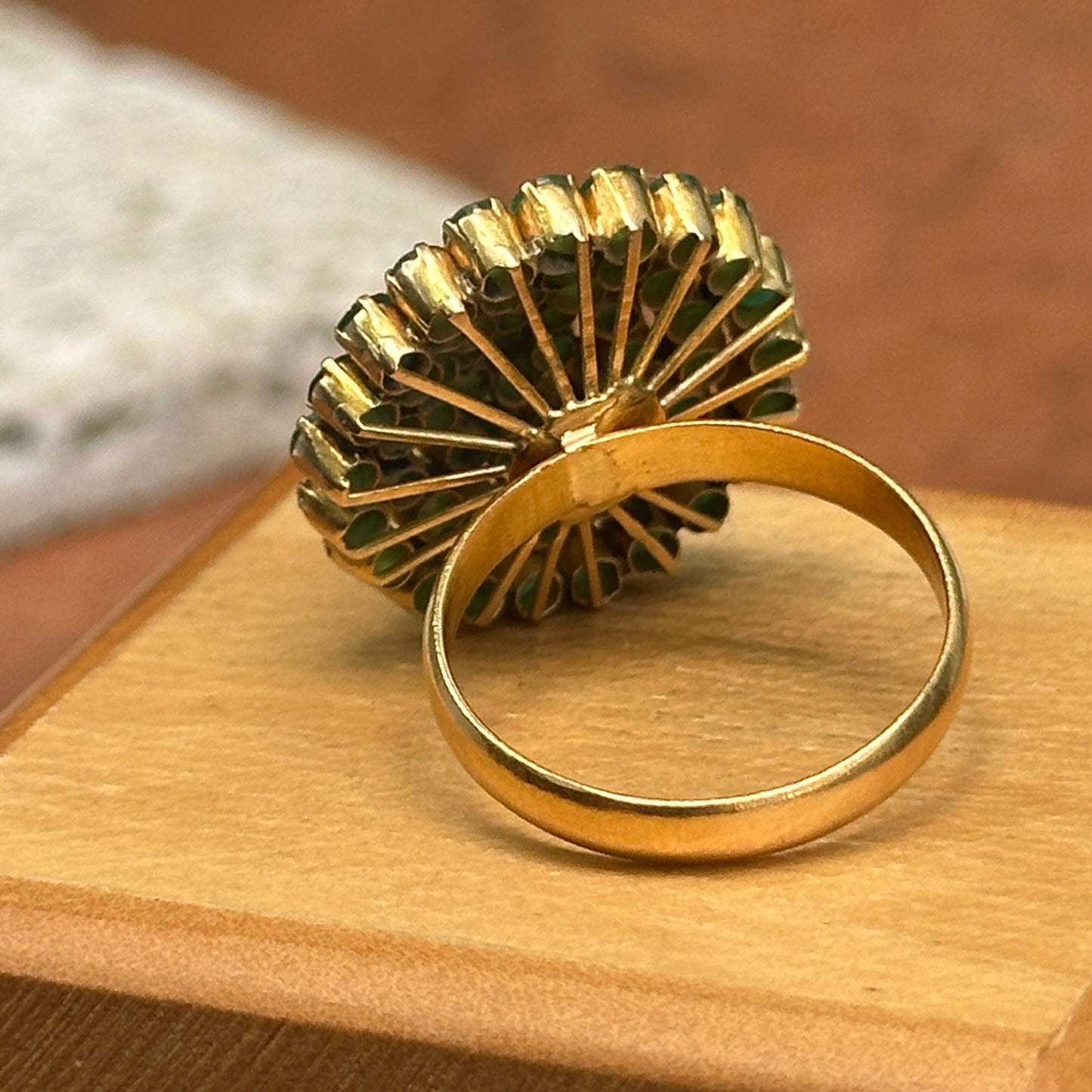 Estate 18K Yellow Gold Emerald Pyramid Style Ring