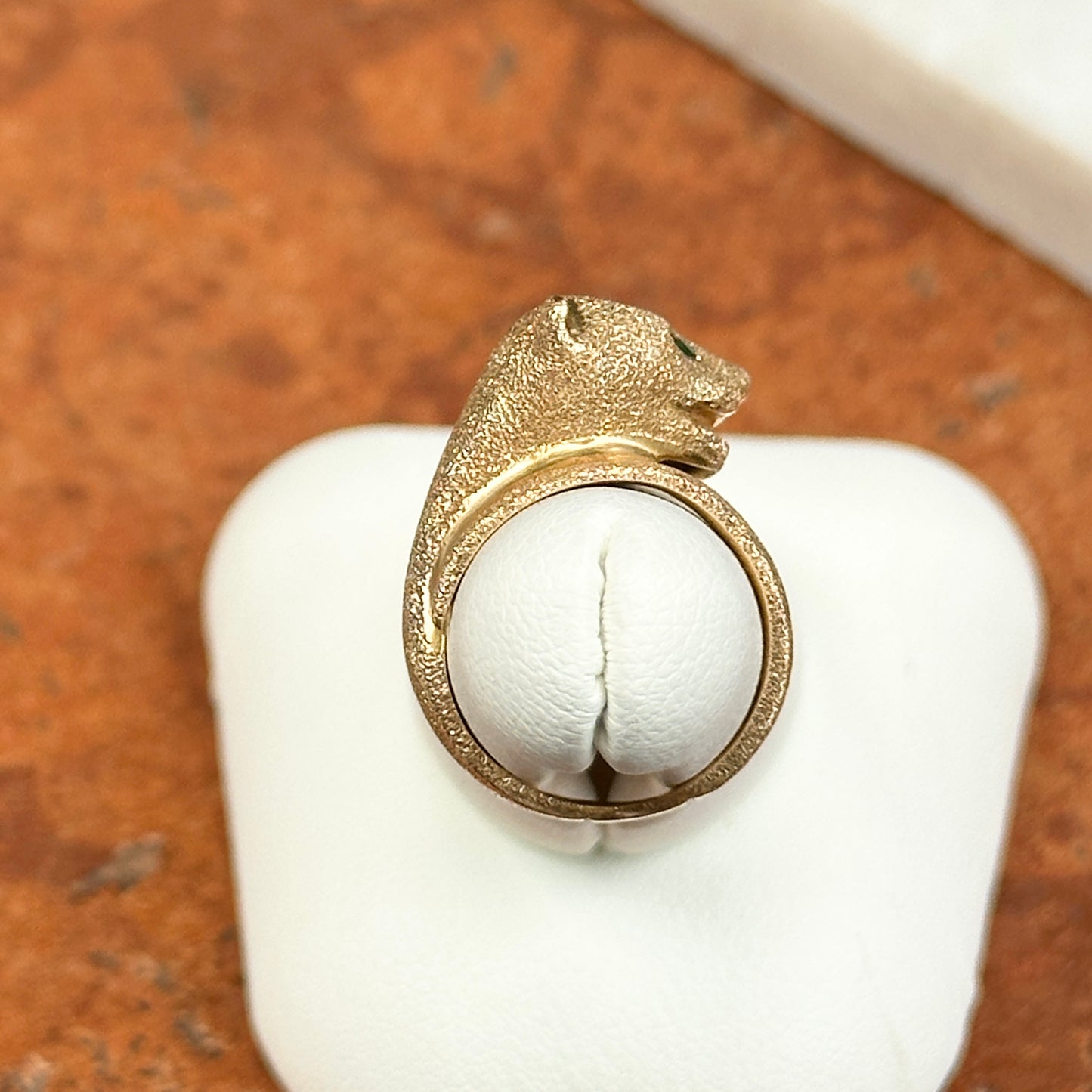 Estate 14KT Yellow Gold Sandblasted Panther Emerald Ring