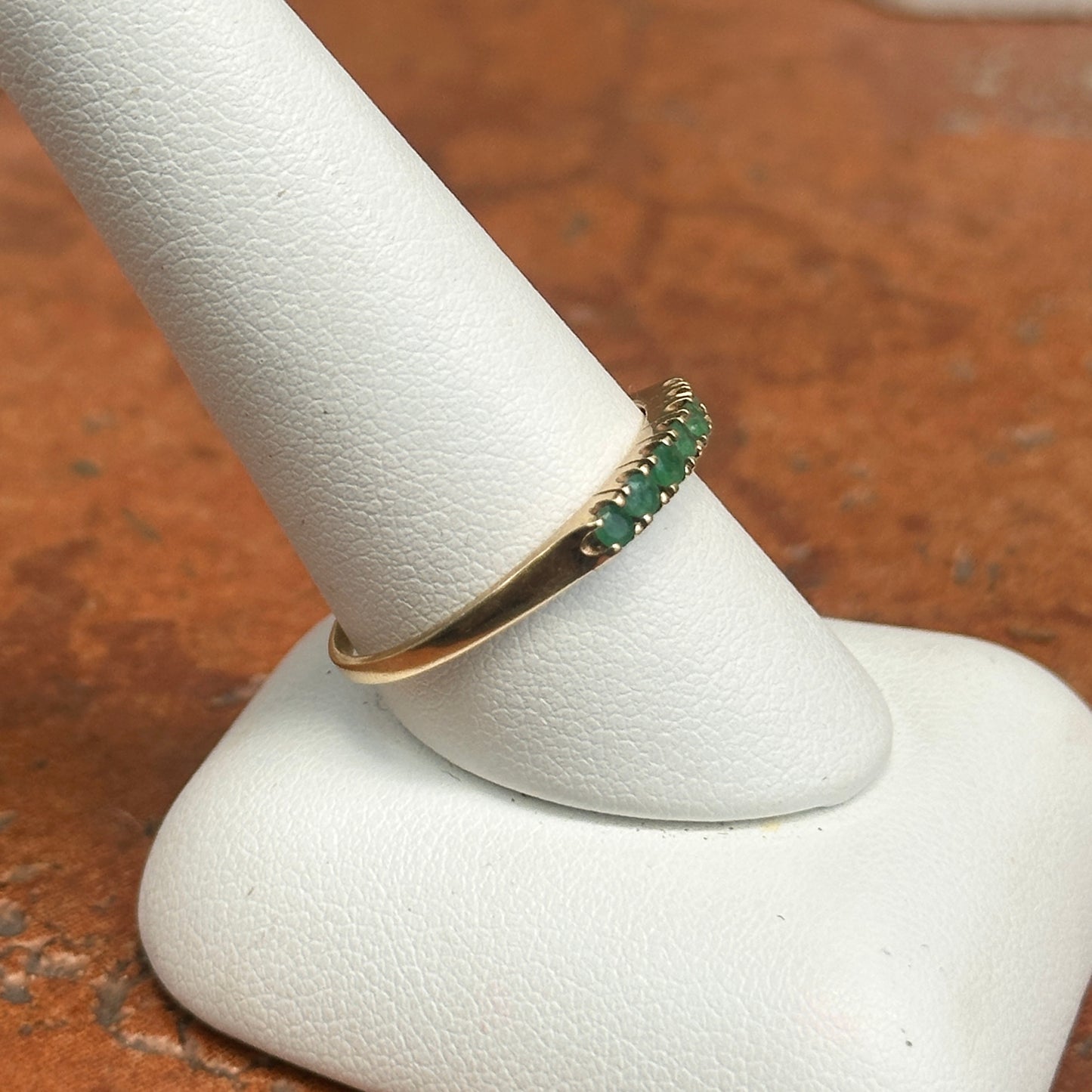 Estate 14K Yellow Gold Round Emeralds Thin Band Ring