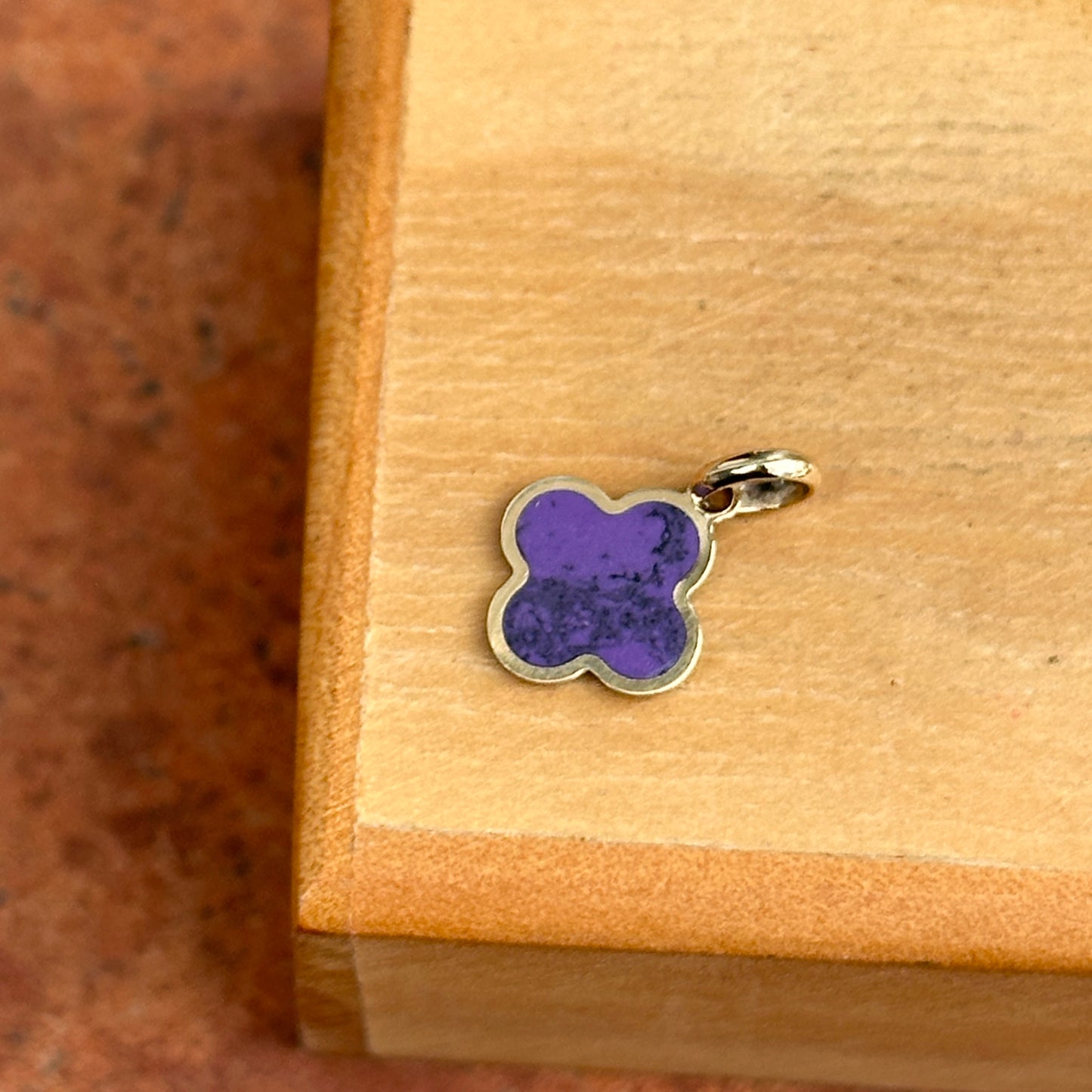 14KT Yellow Gold Amethyst  Inlayed 4-Leaf Clover Charm/Pendant - LSJ