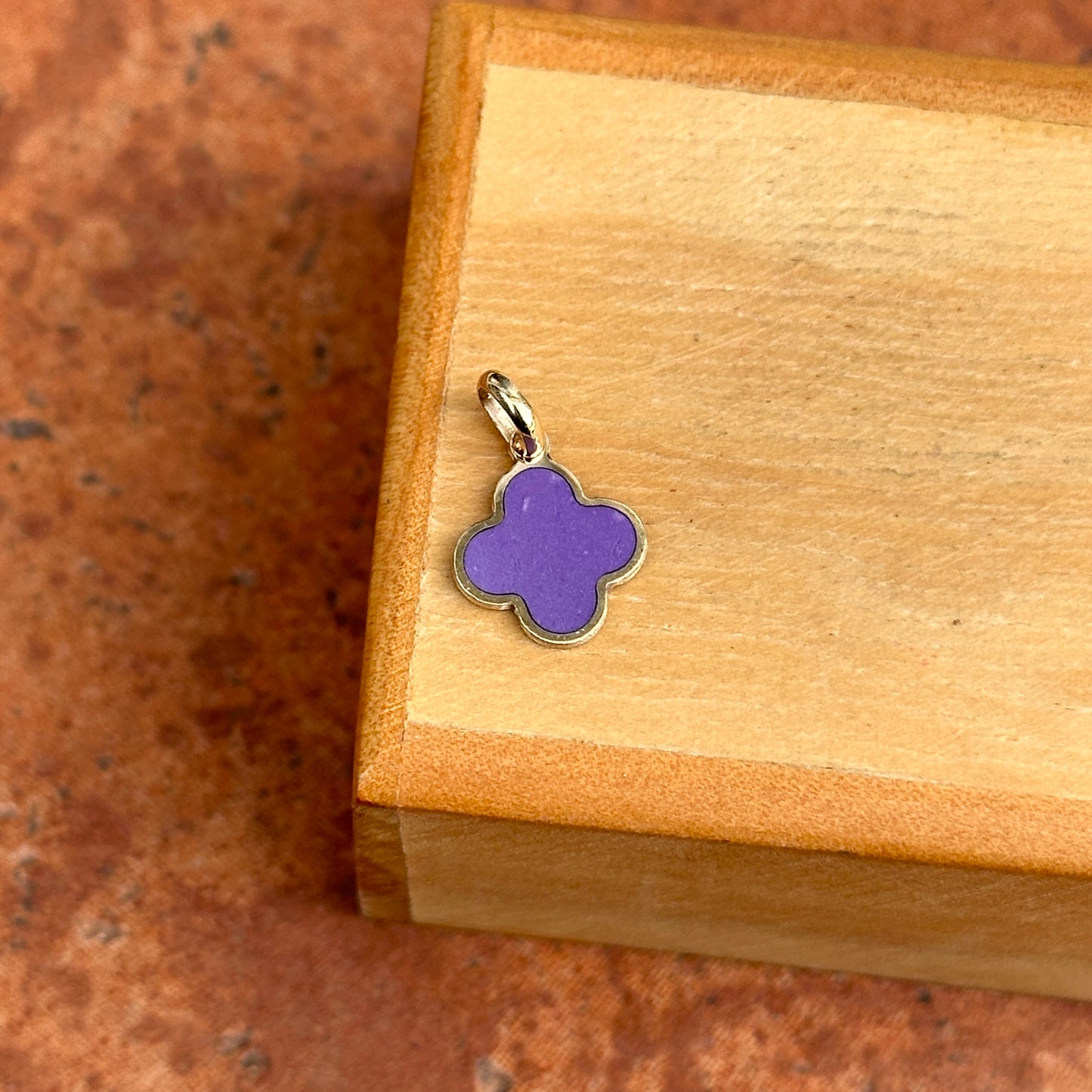 14KT Yellow Gold Amethyst  Inlayed 4-Leaf Clover Charm/Pendant - LSJ