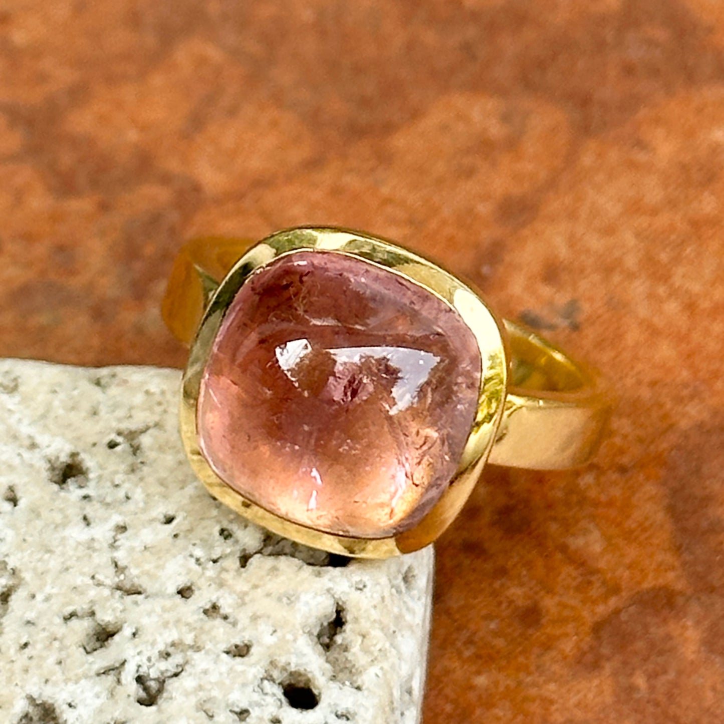 Estate 18KT Yellow Gold Bezel Cushion-Cut Pink Tourmaline Ring