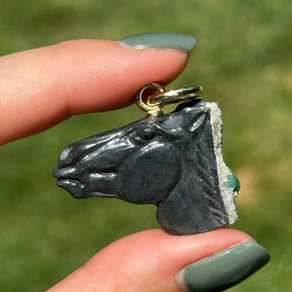 14KT Yellow Gold Carved Emerald Horse Head Pendant